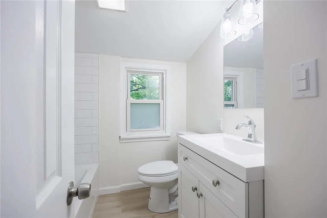 139 Crescent Road, Perinton, New York 14450, Perinton, New York 14450, 4 Bedrooms Bedrooms, 7 Rooms Rooms,2 BathroomsBathrooms,Residential,Closed,139 Crescent Road, Perinton, New York 14450,0,R1622494