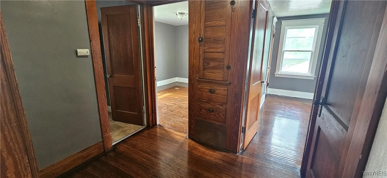 220 Dartmouth Avenue, Buffalo, New York 14215, Buffalo, New York 14215, 2 Bedrooms Bedrooms, 6 Rooms Rooms,1 BathroomBathrooms,Residential Lease,For Rent,220 Dartmouth Avenue, Buffalo, New York 14215,B1626954