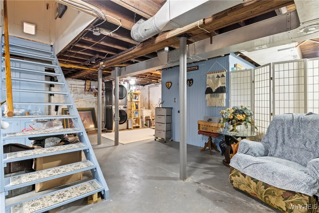 529 Willow Street, Lockport City, New York 14094, Lockport City, New York 14094, 3 Bedrooms Bedrooms, 10 Rooms Rooms,2 BathroomsBathrooms,Residential,Closed,529 Willow Street, Lockport City, New York 14094,0,B1626936