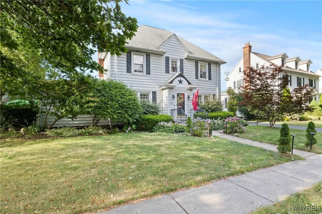 529 Willow Street, Lockport City, New York 14094, Lockport City, New York 14094, 3 Bedrooms Bedrooms, 10 Rooms Rooms,2 BathroomsBathrooms,Residential,Closed,529 Willow Street, Lockport City, New York 14094,0,B1626936