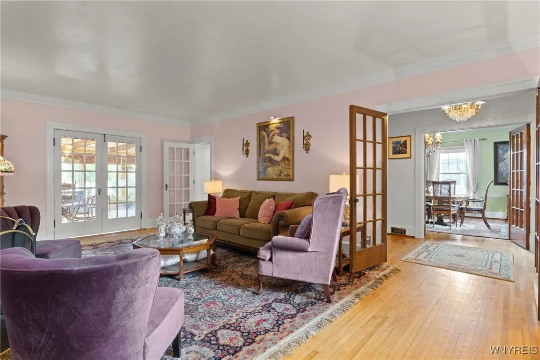 529 Willow Street, Lockport City, New York 14094, Lockport City, New York 14094, 3 Bedrooms Bedrooms, 10 Rooms Rooms,2 BathroomsBathrooms,Residential,Closed,529 Willow Street, Lockport City, New York 14094,0,B1626936