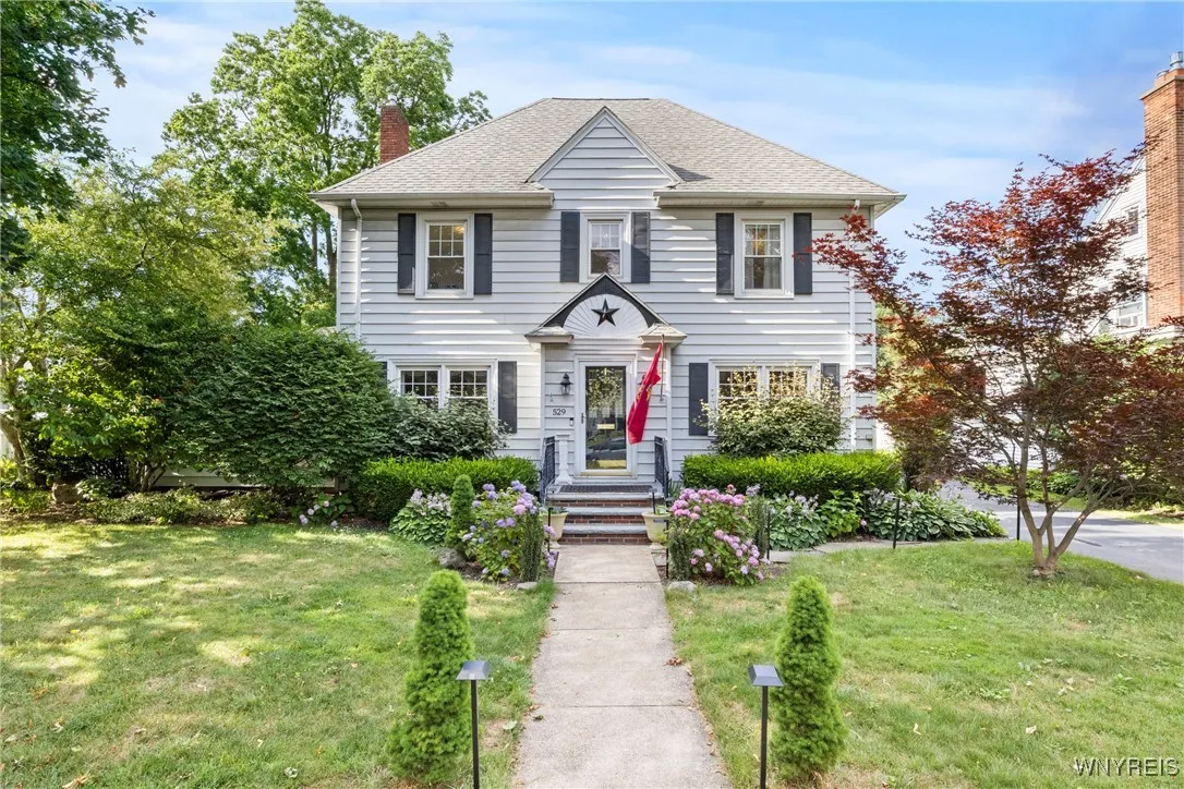 529 Willow Street, Lockport City, New York 14094, Lockport City, New York 14094, 3 Bedrooms Bedrooms, 10 Rooms Rooms,2 BathroomsBathrooms,Residential,Closed,529 Willow Street, Lockport City, New York 14094,0,B1626936