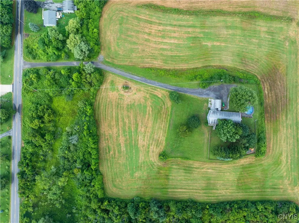4212 Young Road, Onondaga, New York 13215, Onondaga, New York 13215, 4 Bedrooms Bedrooms, 9 Rooms Rooms,2 BathroomsBathrooms,Residential,Closed,4212 Young Road, Onondaga, New York 13215,0,S1626240