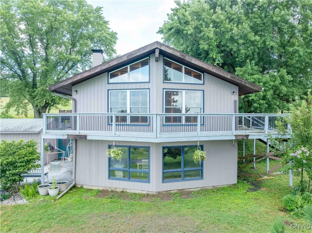 4212 Young Rd - front of home.