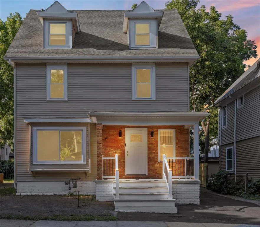 288 Emerson Street, Rochester, New York 14613, Rochester, New York 14613, 4 Bedrooms Bedrooms, 8 Rooms Rooms,2 BathroomsBathrooms,Residential,Closed,288 Emerson Street, Rochester, New York 14613,0,R1626813