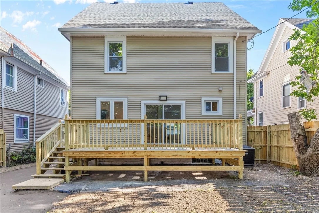 288 Emerson Street, Rochester, New York 14613, Rochester, New York 14613, 4 Bedrooms Bedrooms, 8 Rooms Rooms,2 BathroomsBathrooms,Residential,Closed,288 Emerson Street, Rochester, New York 14613,0,R1626813
