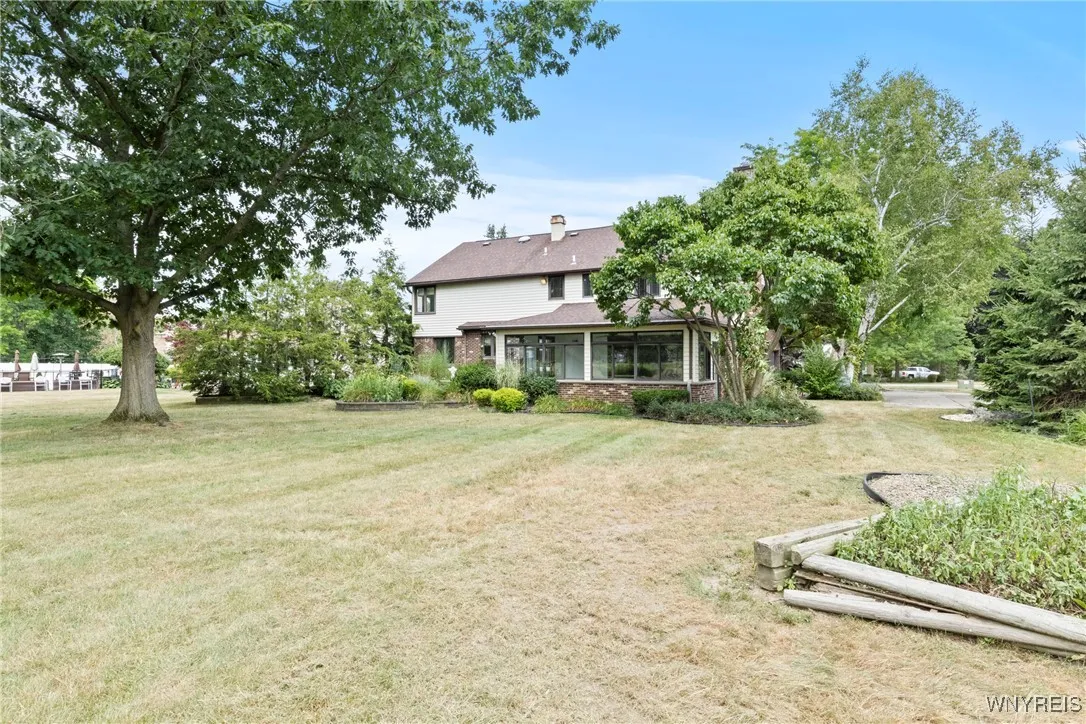 461 Elma Meadow Lane, Elma, New York 14059, Elma, New York 14059, 4 Bedrooms Bedrooms, 10 Rooms Rooms,2 BathroomsBathrooms,Residential,Closed,461 Elma Meadow Lane, Elma, New York 14059,0,B1626171