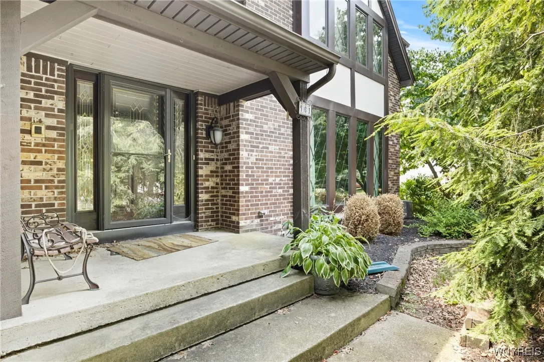 461 Elma Meadow Lane, Elma, New York 14059, Elma, New York 14059, 4 Bedrooms Bedrooms, 10 Rooms Rooms,2 BathroomsBathrooms,Residential,Closed,461 Elma Meadow Lane, Elma, New York 14059,0,B1626171