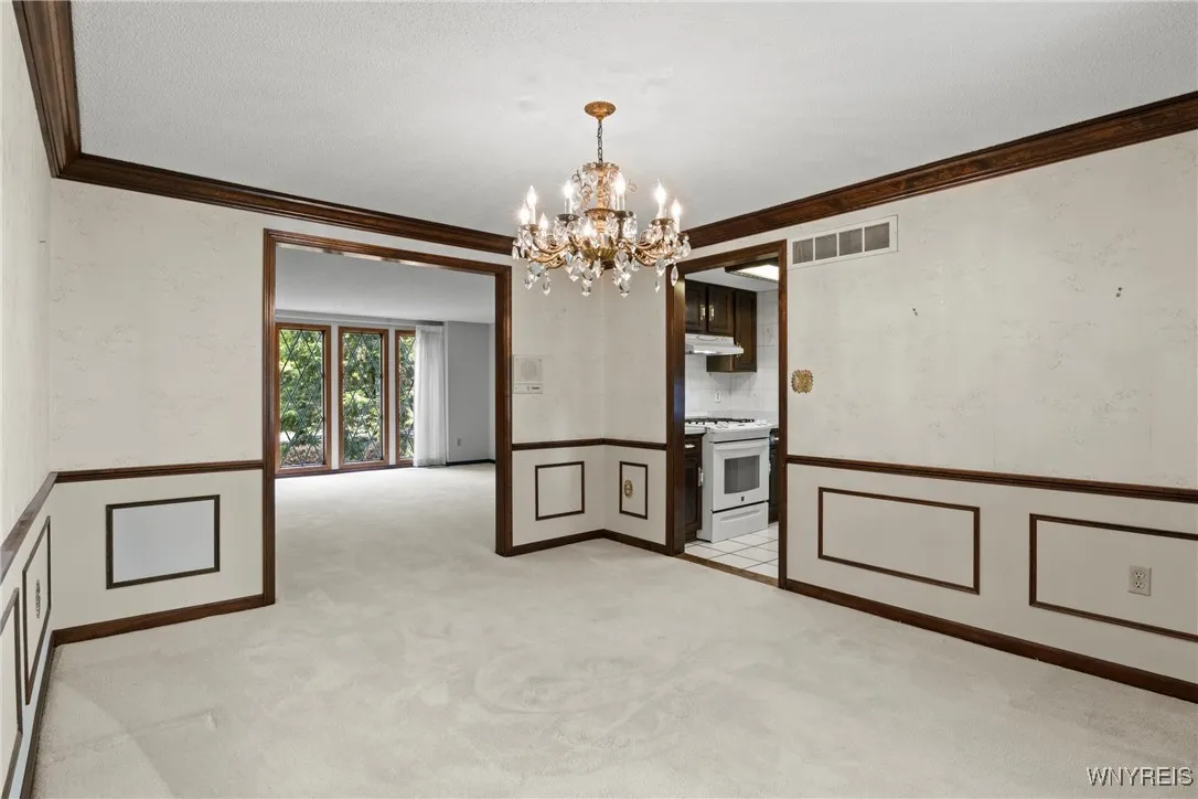 461 Elma Meadow Lane, Elma, New York 14059, Elma, New York 14059, 4 Bedrooms Bedrooms, 10 Rooms Rooms,2 BathroomsBathrooms,Residential,Closed,461 Elma Meadow Lane, Elma, New York 14059,0,B1626171