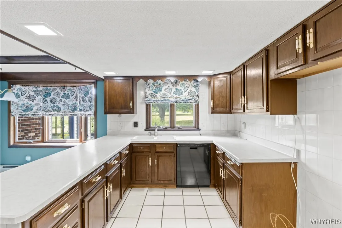 461 Elma Meadow Lane, Elma, New York 14059, Elma, New York 14059, 4 Bedrooms Bedrooms, 10 Rooms Rooms,2 BathroomsBathrooms,Residential,Closed,461 Elma Meadow Lane, Elma, New York 14059,0,B1626171