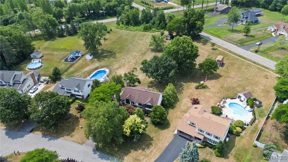 461 Elma Meadow Lane, Elma, New York 14059, Elma, New York 14059, 4 Bedrooms Bedrooms, 10 Rooms Rooms,2 BathroomsBathrooms,Residential,Closed,461 Elma Meadow Lane, Elma, New York 14059,0,B1626171