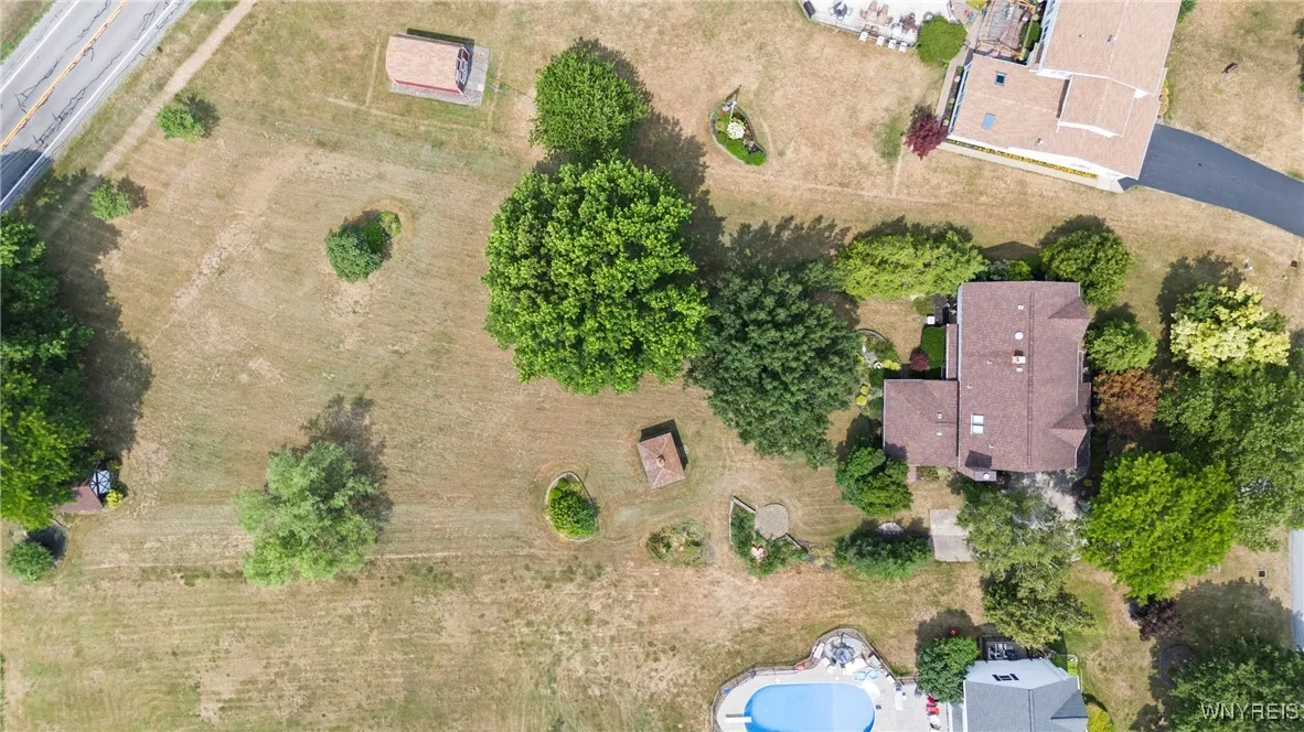 461 Elma Meadow Lane, Elma, New York 14059, Elma, New York 14059, 4 Bedrooms Bedrooms, 10 Rooms Rooms,2 BathroomsBathrooms,Residential,Closed,461 Elma Meadow Lane, Elma, New York 14059,0,B1626171