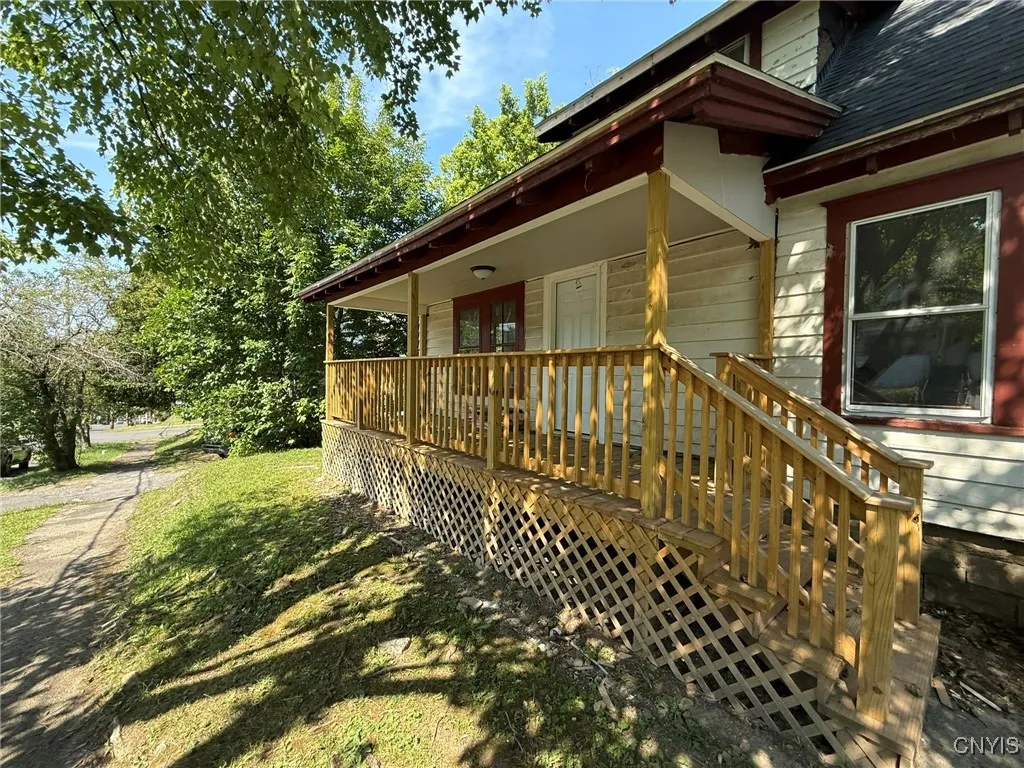 603 Arthur Street, Syracuse, New York 13207, Syracuse, New York 13207, 4 Bedrooms Bedrooms, 7 Rooms Rooms,1 BathroomBathrooms,Residential,Closed,603 Arthur Street, Syracuse, New York 13207,0,S1626512