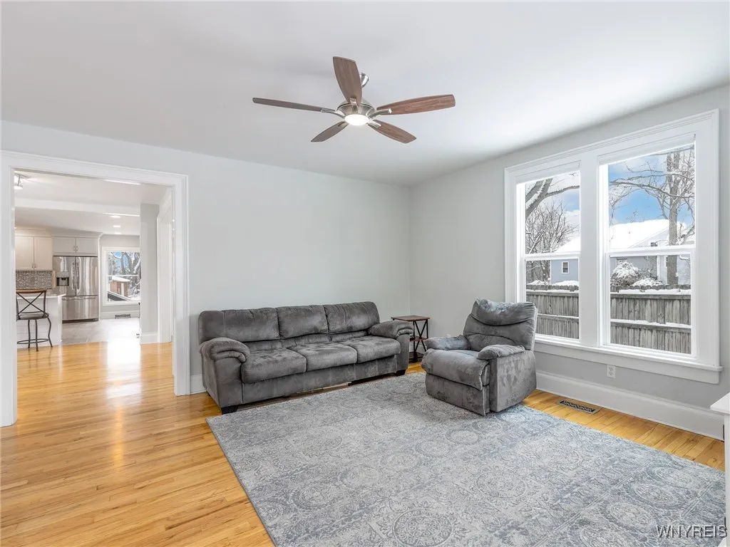 10912 Main Street, Clarence, New York 14031, Clarence, New York 14031, 4 Bedrooms Bedrooms, ,3 BathroomsBathrooms,Residential,For Sale,10912 Main Street, Clarence, New York 14031,B1627065
