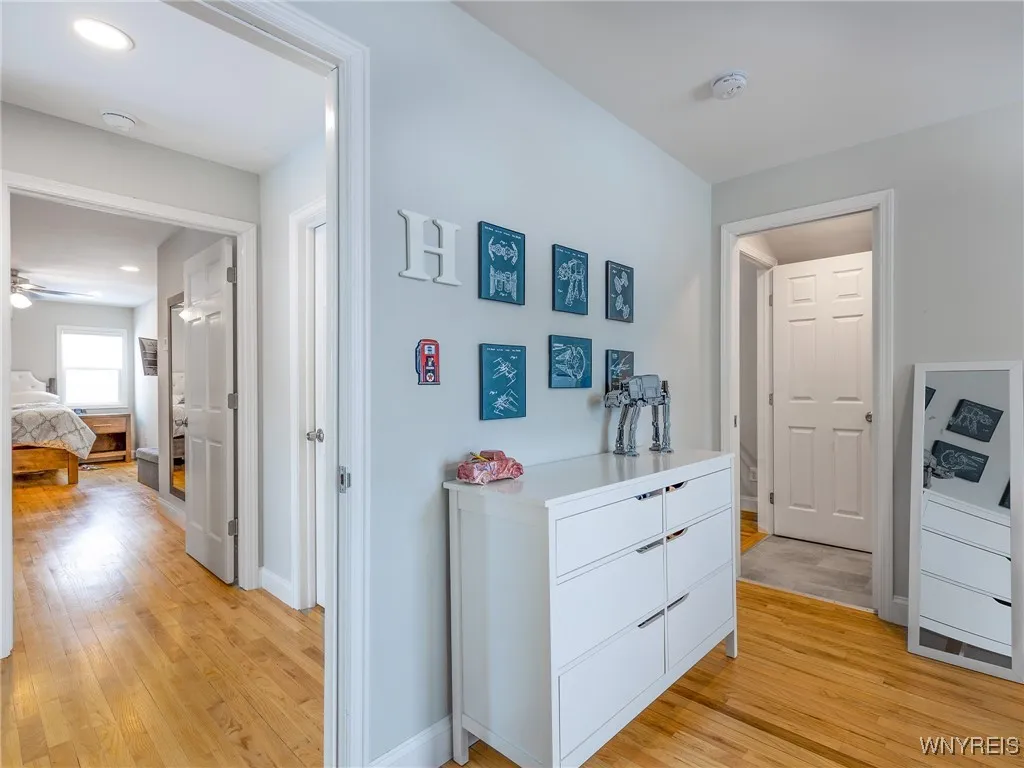 10912 Main Street, Clarence, New York 14031, Clarence, New York 14031, 4 Bedrooms Bedrooms, ,3 BathroomsBathrooms,Residential,For Sale,10912 Main Street, Clarence, New York 14031,B1627065