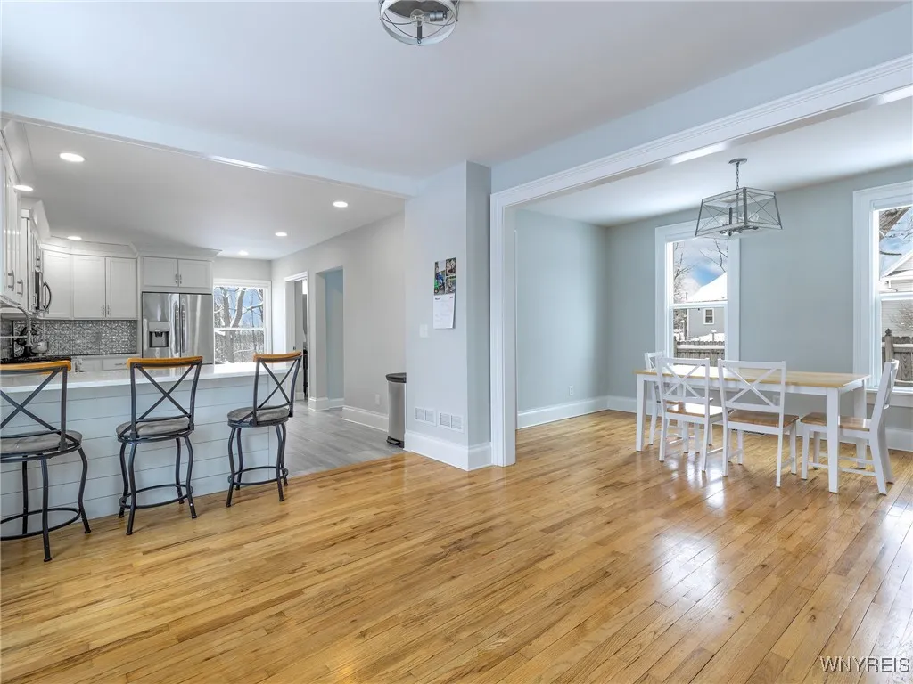 10912 Main Street, Clarence, New York 14031, Clarence, New York 14031, 4 Bedrooms Bedrooms, ,3 BathroomsBathrooms,Residential,For Sale,10912 Main Street, Clarence, New York 14031,B1627065