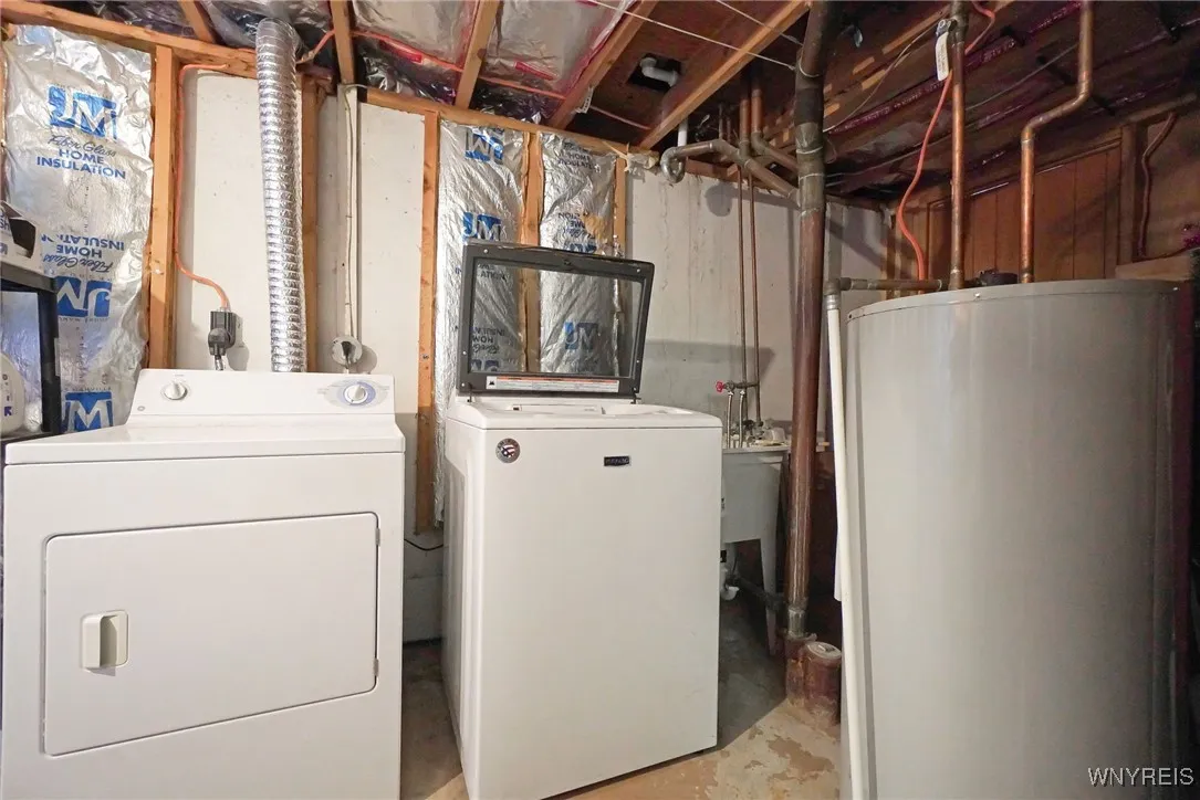 washer & dryer included/ hot water tank