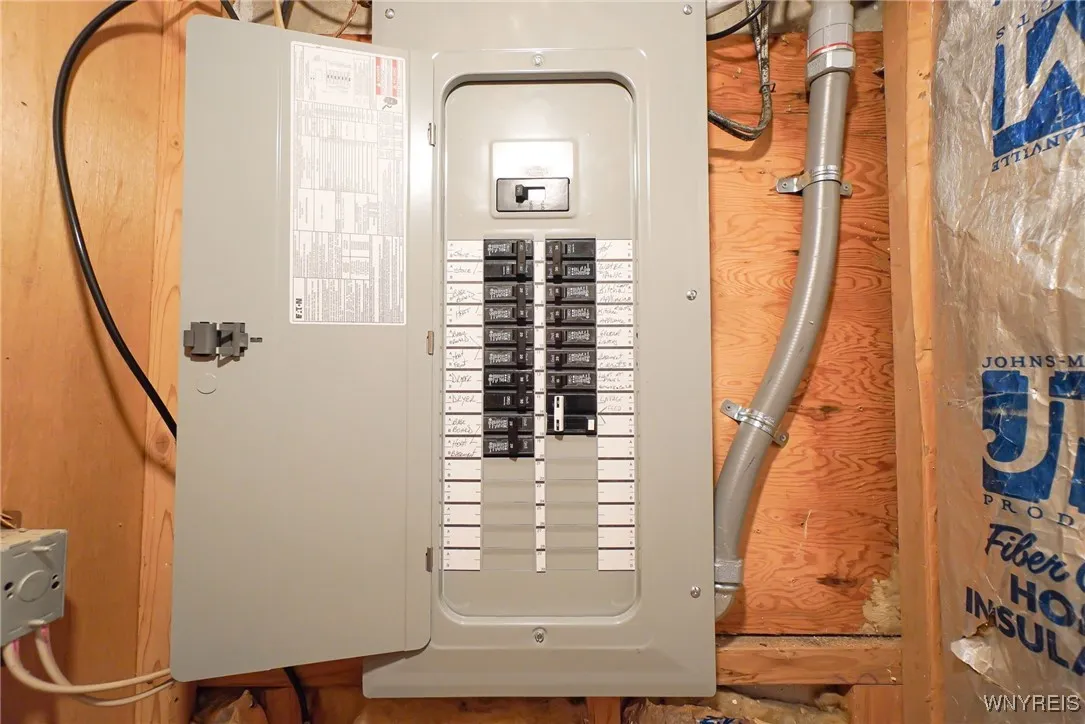 681 East And West Road, West Seneca, New York 1422, West Seneca, New York 14224, 3 Bedrooms Bedrooms, 6 Rooms Rooms,1 BathroomBathrooms,Residential,Closed,681 East And West Road, West Seneca, New York 1422,0,B1624198