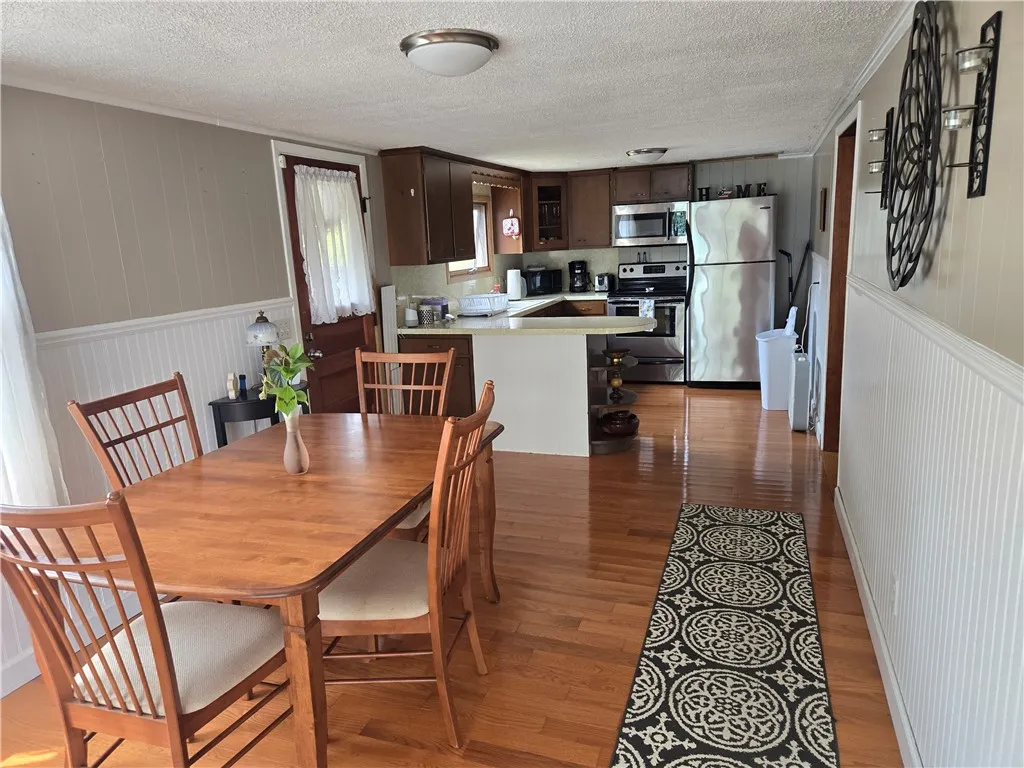 5141 County Road 36, Richmond, New York 14471, Richmond, New York 14471, 2 Bedrooms Bedrooms, 5 Rooms Rooms,1 BathroomBathrooms,Residential Lease,For Rent,5141 County Road 36, Richmond, New York 14471,R1626803