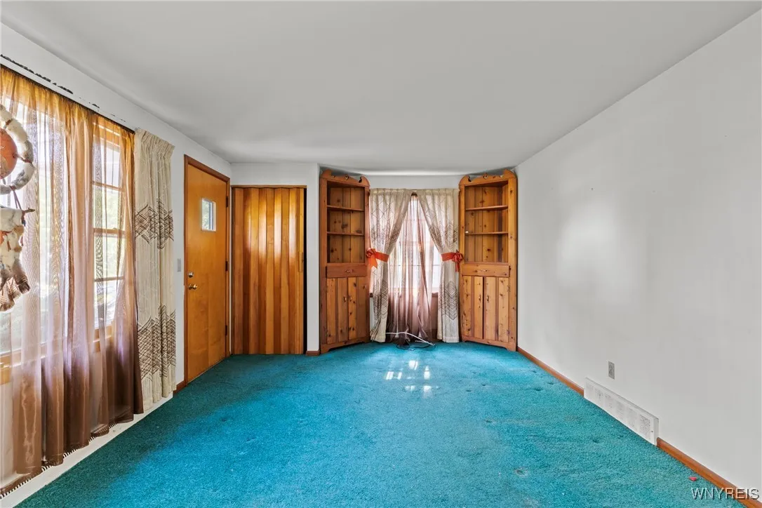 4840 Meyer Road, Pendleton, New York 14120, Pendleton, New York 14120, 3 Bedrooms Bedrooms, 7 Rooms Rooms,1 BathroomBathrooms,Residential,Closed,4840 Meyer Road, Pendleton, New York 14120,0,B1627028