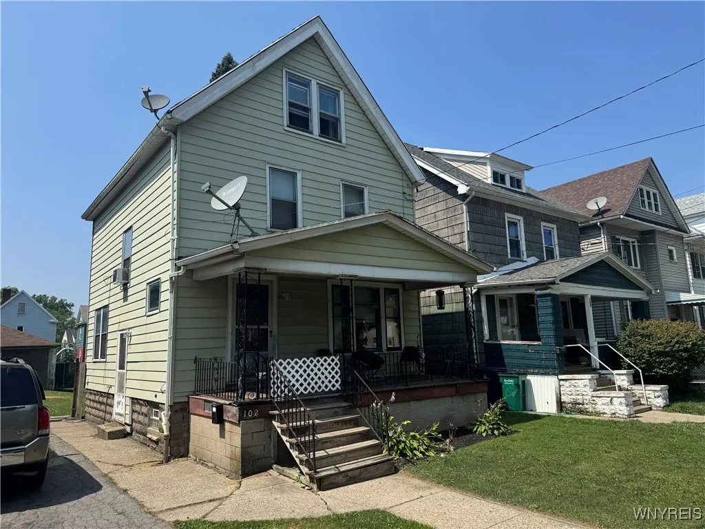 102 Pomona Place, Buffalo, New York 14210, Buffalo, New York 14210, 4 Bedrooms Bedrooms, 8 Rooms Rooms,1 BathroomBathrooms,Residential,For Sale,102 Pomona Place, Buffalo, New York 14210,B1626563