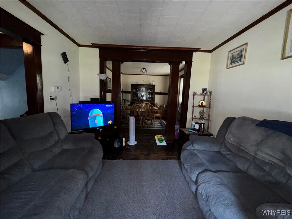 102 Pomona Place, Buffalo, New York 14210, Buffalo, New York 14210, 4 Bedrooms Bedrooms, 8 Rooms Rooms,1 BathroomBathrooms,Residential,For Sale,102 Pomona Place, Buffalo, New York 14210,B1626563