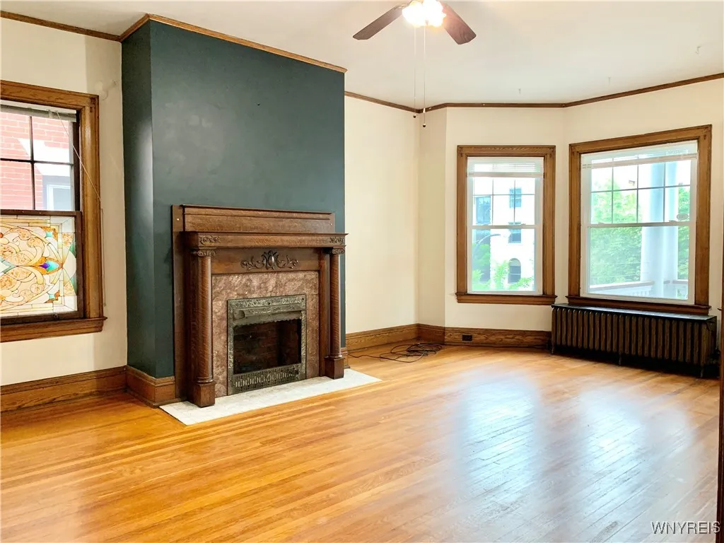242 Bryant Street 3a, Buffalo, New York 14222, Buffalo, New York 14222, 2 Bedrooms Bedrooms, 6 Rooms Rooms,1 BathroomBathrooms,Residential Lease,For Rent,242 Bryant Street 3a, Buffalo, New York 14222,B1626930