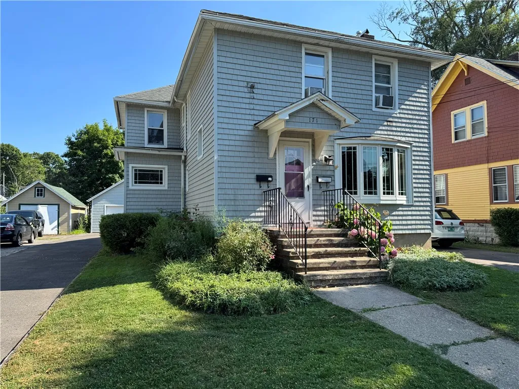 171 Erie St Street, Sweden, New York 14420, Sweden, New York 14420, 5 Bedrooms Bedrooms, ,2 BathroomsBathrooms,Residential,Closed,171 Erie St Street, Sweden, New York 14420,0,R1626509