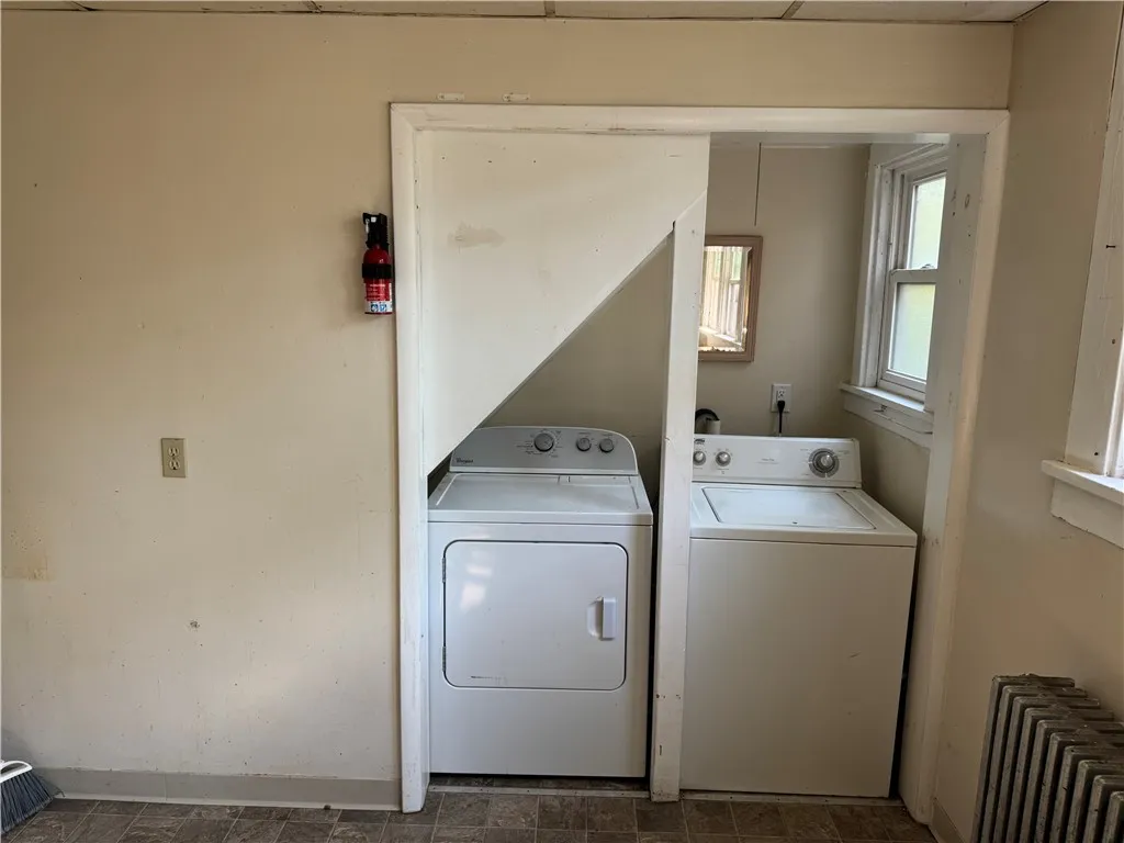 172 Erie Street, Sweden, New York 14420, Sweden, New York 14420, 6 Bedrooms Bedrooms, ,2 BathroomsBathrooms,Residential,Closed,172 Erie Street, Sweden, New York 14420,0,R1626516