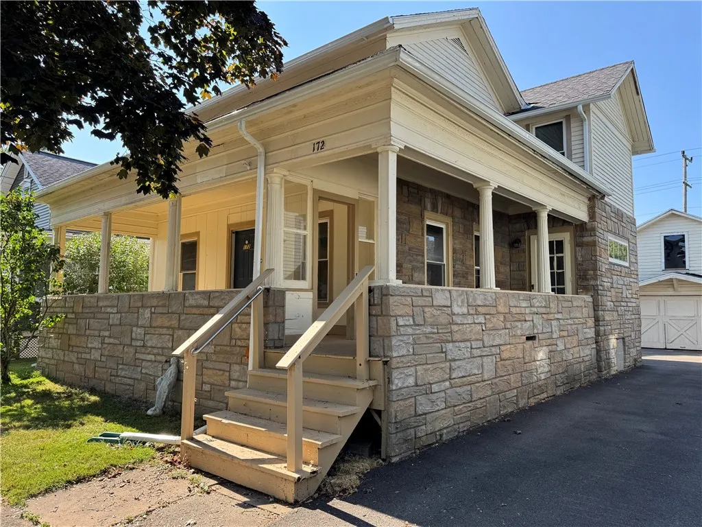 172 Erie Street, Sweden, New York 14420, Sweden, New York 14420, 6 Bedrooms Bedrooms, ,2 BathroomsBathrooms,Residential,Closed,172 Erie Street, Sweden, New York 14420,0,R1626516