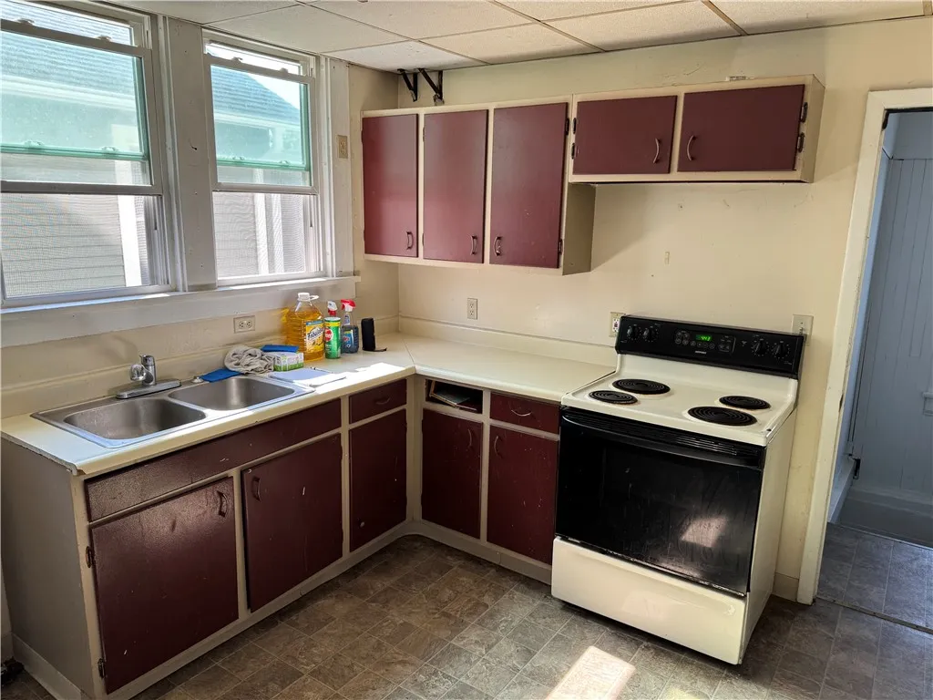 172 Erie Street, Sweden, New York 14420, Sweden, New York 14420, 6 Bedrooms Bedrooms, ,2 BathroomsBathrooms,Residential,Closed,172 Erie Street, Sweden, New York 14420,0,R1626516