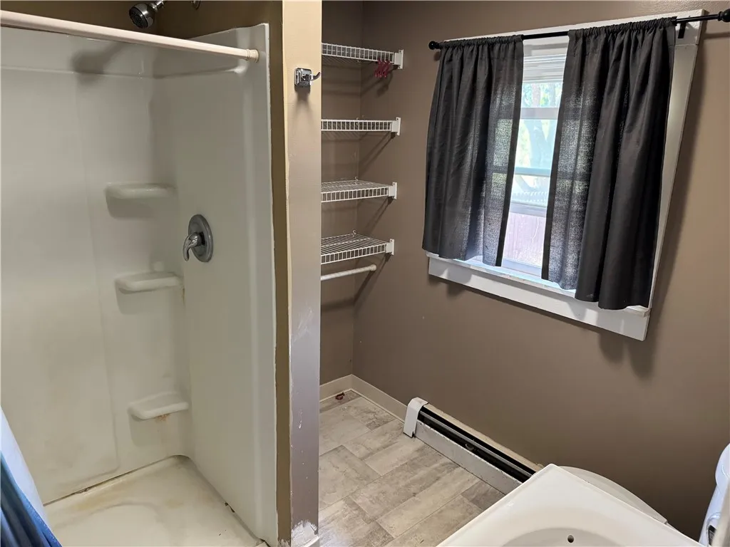 172 Erie Street, Sweden, New York 14420, Sweden, New York 14420, 6 Bedrooms Bedrooms, ,2 BathroomsBathrooms,Residential,Closed,172 Erie Street, Sweden, New York 14420,0,R1626516