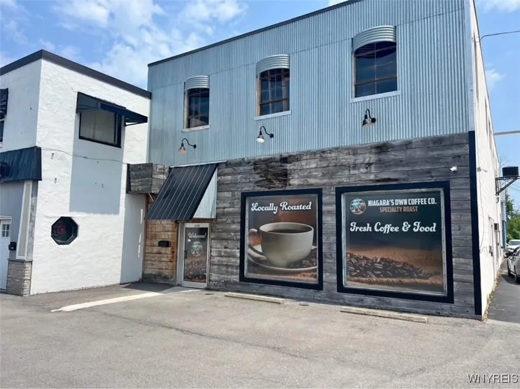 2105 Military Road, Niagara, New York 14304, Niagara, New York 14304, ,Commercial Lease,For Rent,2105 Military Road, Niagara, New York 14304,B1627121