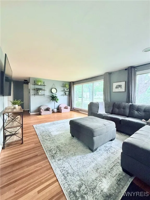 67 Lorfield Drive, Amherst, New York 14228, Amherst, New York 14228, 3 Bedrooms Bedrooms, 7 Rooms Rooms,1 BathroomBathrooms,Residential,For Sale,67 Lorfield Drive, Amherst, New York 14228,B1626662