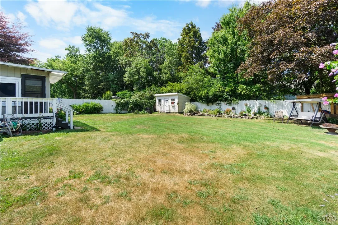 209 Baxton Street, Clay, New York 13212, Clay, New York 13212, 2 Bedrooms Bedrooms, 6 Rooms Rooms,1 BathroomBathrooms,Residential,Closed,209 Baxton Street, Clay, New York 13212,0,S1626789