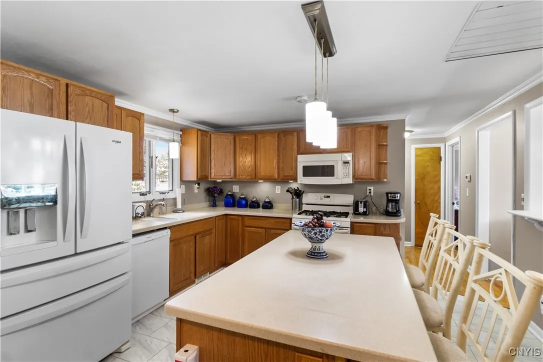 209 Baxton Street, Clay, New York 13212, Clay, New York 13212, 2 Bedrooms Bedrooms, 6 Rooms Rooms,1 BathroomBathrooms,Residential,Closed,209 Baxton Street, Clay, New York 13212,0,S1626789