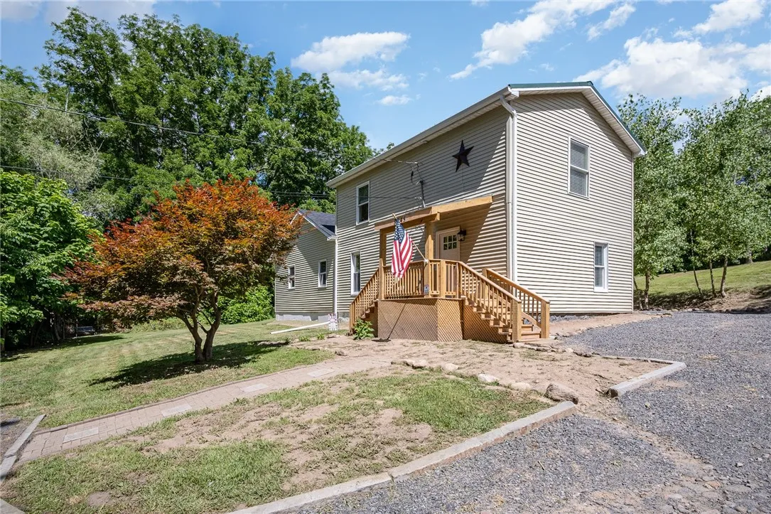 3545 North Creek Road, Palmyra, New York 14522, Palmyra, New York 14522, 4 Bedrooms Bedrooms, 9 Rooms Rooms,2 BathroomsBathrooms,Residential Lease,For Rent,3545 North Creek Road, Palmyra, New York 14522,R1627128