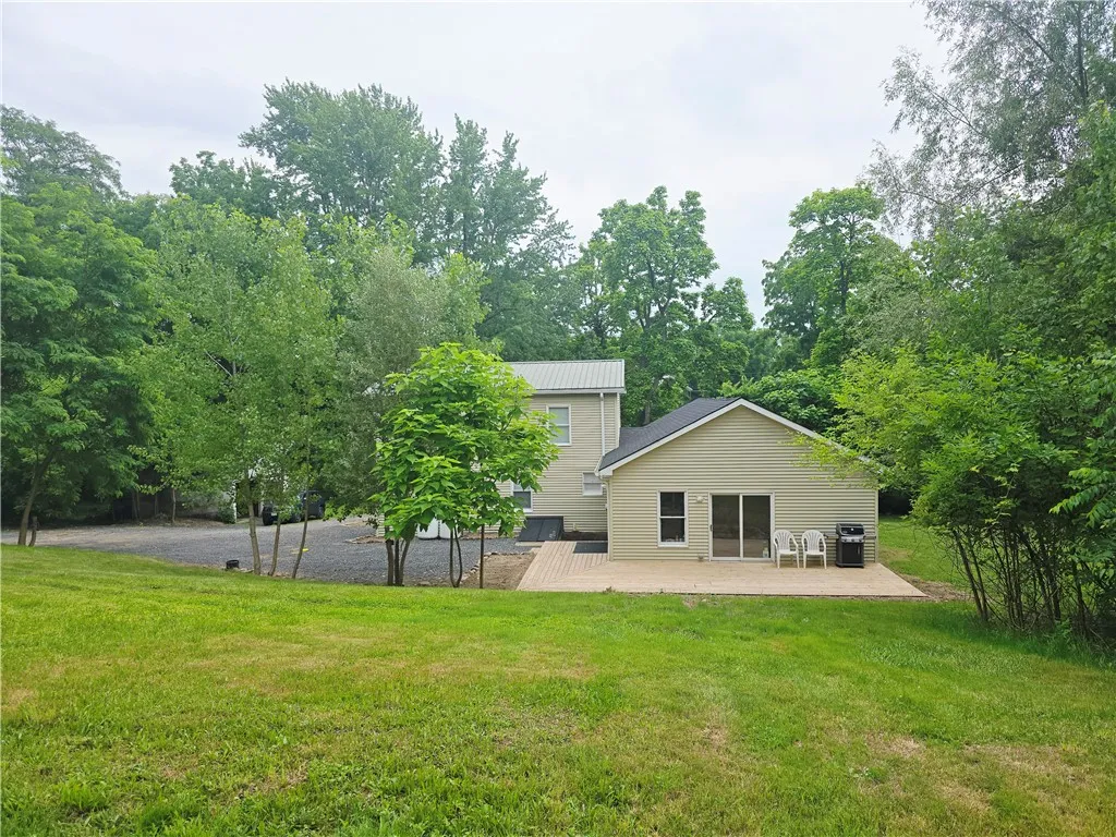 3545 North Creek Road, Palmyra, New York 14522, Palmyra, New York 14522, 4 Bedrooms Bedrooms, 9 Rooms Rooms,2 BathroomsBathrooms,Residential Lease,For Rent,3545 North Creek Road, Palmyra, New York 14522,R1627128
