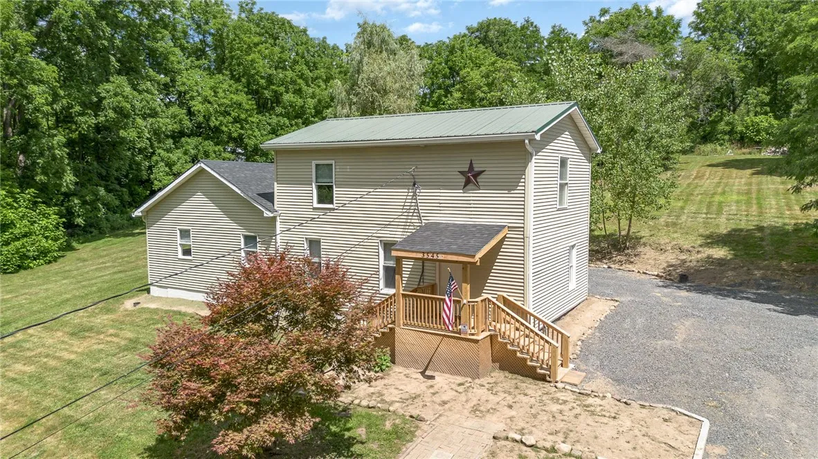 3545 North Creek Road, Palmyra, New York 14522, Palmyra, New York 14522, 4 Bedrooms Bedrooms, 9 Rooms Rooms,2 BathroomsBathrooms,Residential Lease,For Rent,3545 North Creek Road, Palmyra, New York 14522,R1627128