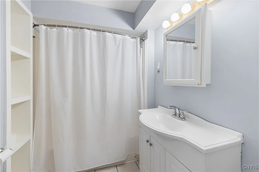 201 West 2nd Street, Dewitt, New York 13057, De Witt, New York 13057, 4 Bedrooms Bedrooms, 12 Rooms Rooms,2 BathroomsBathrooms,Residential,Closed,201 West 2nd Street, Dewitt, New York 13057,0,S1622348