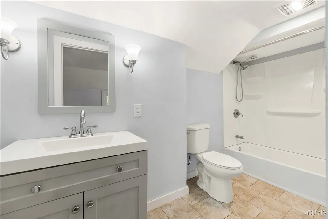 201 West 2nd Street, Dewitt, New York 13057, De Witt, New York 13057, 4 Bedrooms Bedrooms, 12 Rooms Rooms,2 BathroomsBathrooms,Residential,Closed,201 West 2nd Street, Dewitt, New York 13057,0,S1622348