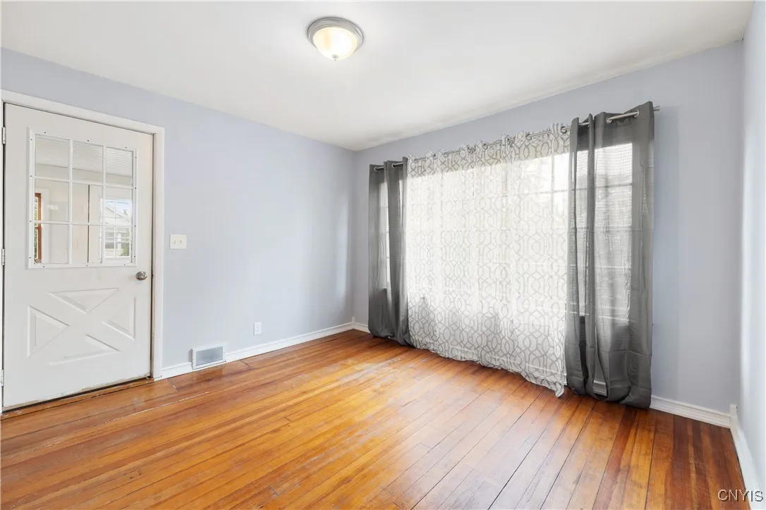 201 West 2nd Street, Dewitt, New York 13057, De Witt, New York 13057, 4 Bedrooms Bedrooms, 12 Rooms Rooms,2 BathroomsBathrooms,Residential,Closed,201 West 2nd Street, Dewitt, New York 13057,0,S1622348