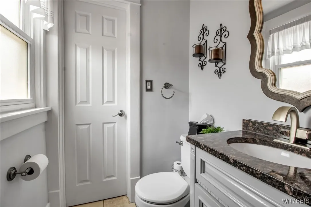 116 Madison Avenue, Hamburg, New York 14219, Hamburg, New York 14219, 3 Bedrooms Bedrooms, 11 Rooms Rooms,2 BathroomsBathrooms,Residential,Closed,116 Madison Avenue, Hamburg, New York 14219,0,B1627135