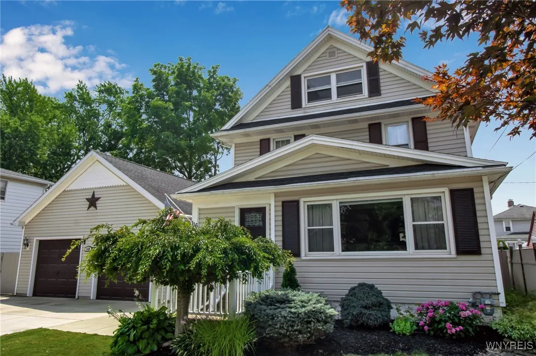 116 Madison Avenue, Hamburg, New York 14219, Hamburg, New York 14219, 3 Bedrooms Bedrooms, 11 Rooms Rooms,2 BathroomsBathrooms,Residential,Closed,116 Madison Avenue, Hamburg, New York 14219,0,B1627135