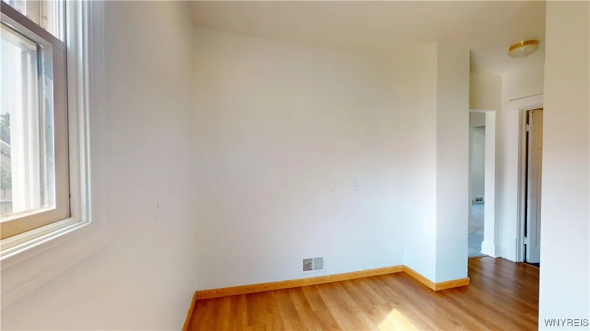 79 Eaglewood Avenue, Buffalo, New York 14220, Buffalo, New York 14220, 3 Bedrooms Bedrooms, ,2 BathroomsBathrooms,Residential,For Sale,79 Eaglewood Avenue, Buffalo, New York 14220,B1626106