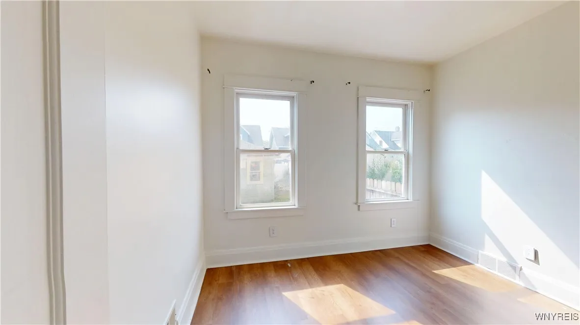 79 Eaglewood Avenue, Buffalo, New York 14220, Buffalo, New York 14220, 3 Bedrooms Bedrooms, ,2 BathroomsBathrooms,Residential,For Sale,79 Eaglewood Avenue, Buffalo, New York 14220,B1626106