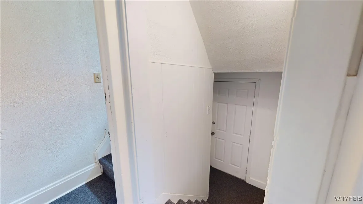 79 Eaglewood Avenue, Buffalo, New York 14220, Buffalo, New York 14220, 3 Bedrooms Bedrooms, ,2 BathroomsBathrooms,Residential,For Sale,79 Eaglewood Avenue, Buffalo, New York 14220,B1626106