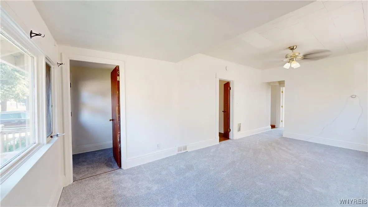 79 Eaglewood Avenue, Buffalo, New York 14220, Buffalo, New York 14220, 3 Bedrooms Bedrooms, ,2 BathroomsBathrooms,Residential,For Sale,79 Eaglewood Avenue, Buffalo, New York 14220,B1626106