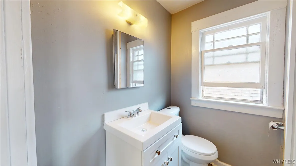 79 Eaglewood Avenue, Buffalo, New York 14220, Buffalo, New York 14220, 3 Bedrooms Bedrooms, ,2 BathroomsBathrooms,Residential,For Sale,79 Eaglewood Avenue, Buffalo, New York 14220,B1626106