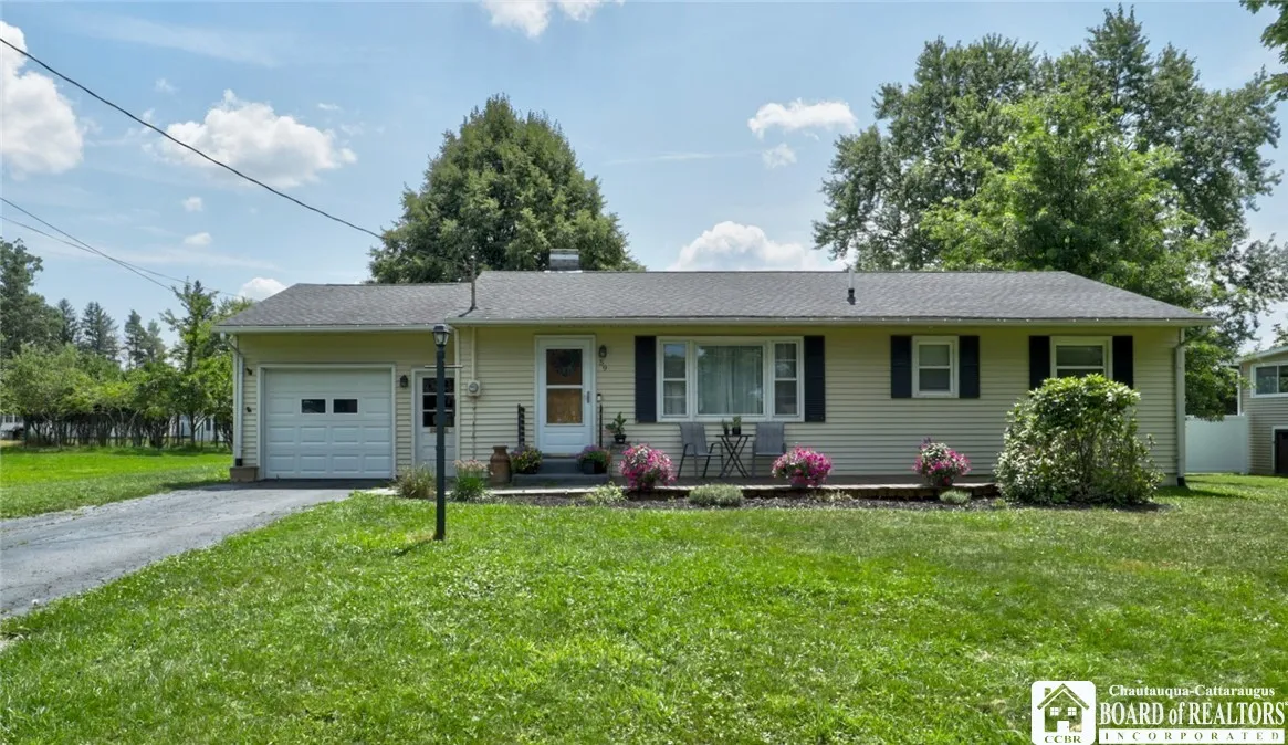 59 Laurie Lane, Jamestown, New York 14701, Jamestown, New York 14701, 3 Bedrooms Bedrooms, 6 Rooms Rooms,2 BathroomsBathrooms,Residential,Closed,59 Laurie Lane, Jamestown, New York 14701,0,R1626122